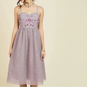 Modcloth Lavender Embroidered Midi Dress
